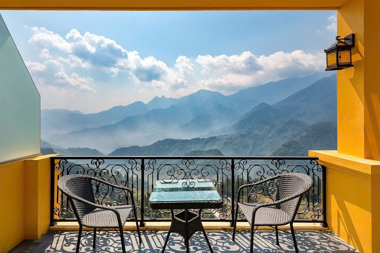 Aira Boutique Sapa Hotel & Spa – Review chi tiết giá phòng, tour, trải nghiệm và bí mật nghỉ dưỡng giữa mây trời Fansipan 2025 1 Aira Boutique Sapa Hotel & Spa – Review chi tiết giá phòng, tour, trải nghiệm và bí mật nghỉ dưỡng giữa mây trời Fansipan 2025