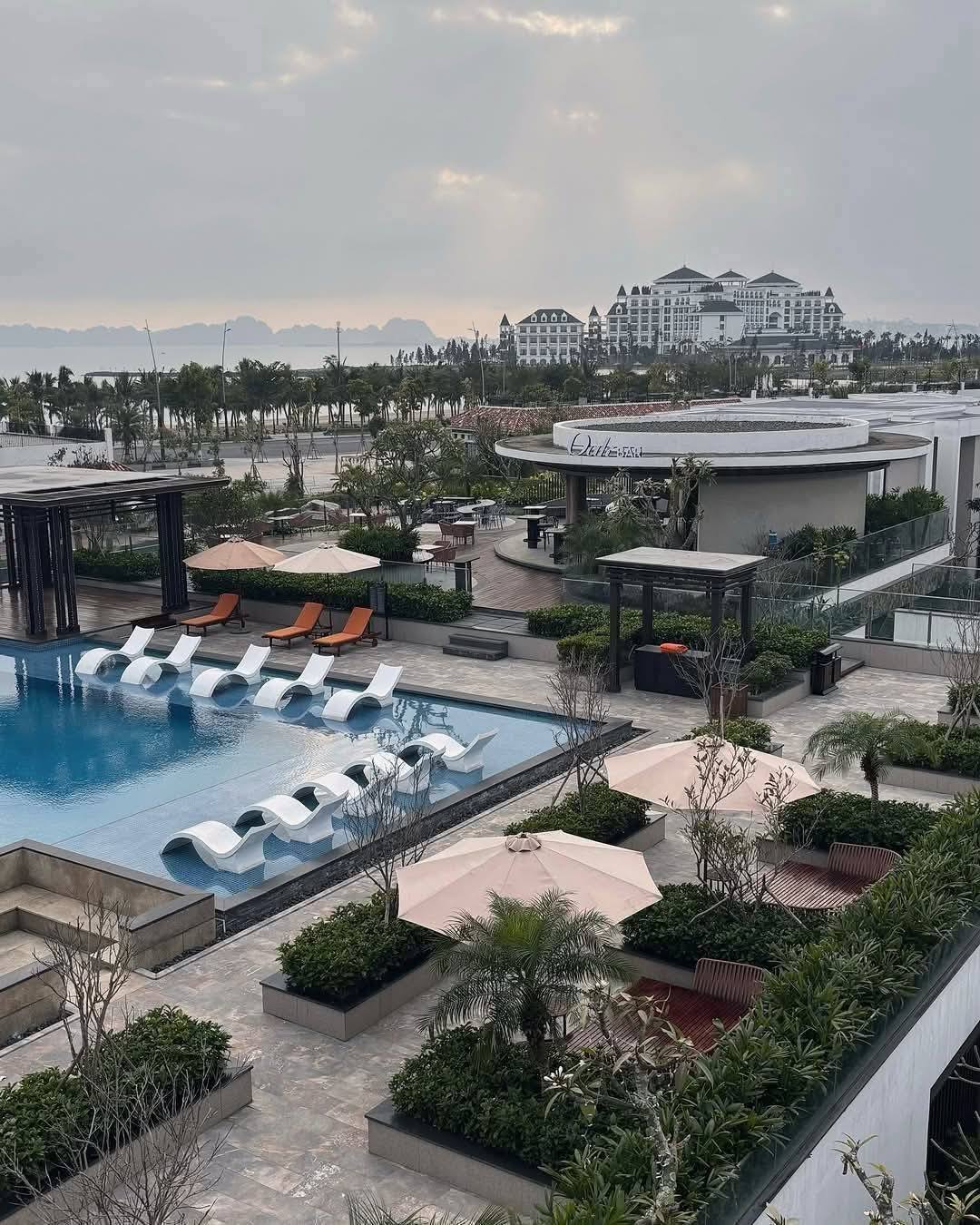 Premier Village Hạ Long Bay Resort | Biệt thự 5 sao đẳng cấp | Review & bảng giá 2026