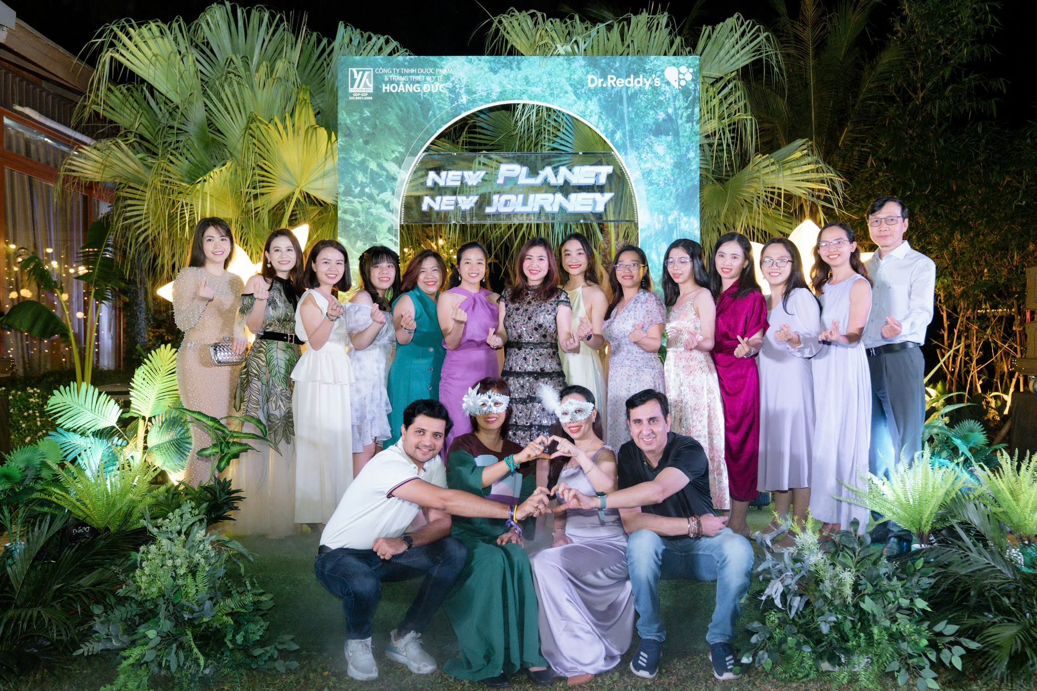 Tour Teambuilding Ninh Bình 2 Ngày 1 Đêm – Gắn kết đội nhóm giữa non nước Tràng An