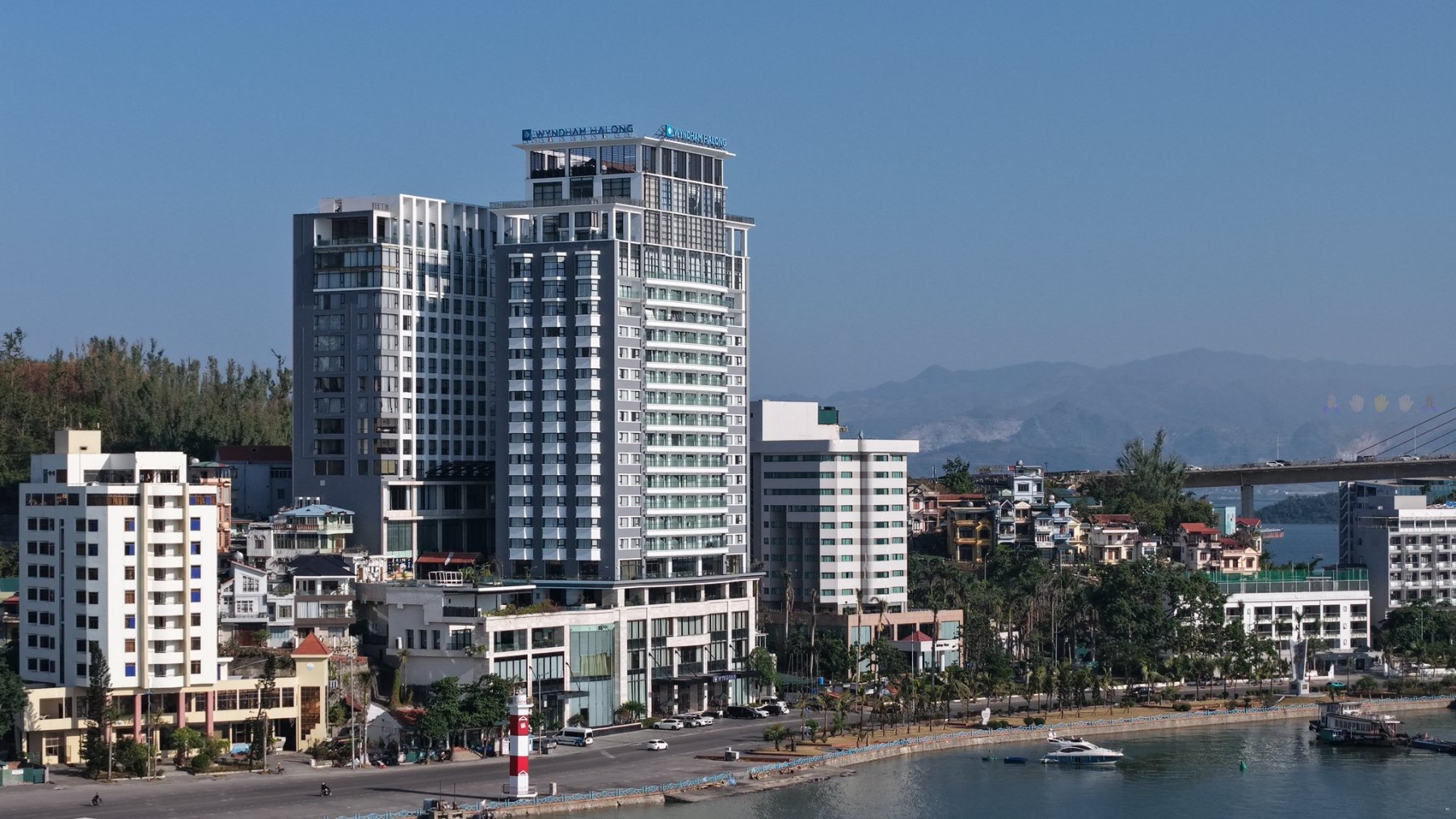 Wyndham Legend Hạ Long | Khách sạn 5 sao quốc tế | Bảng giá, Review, Tour ưu đãi 2026