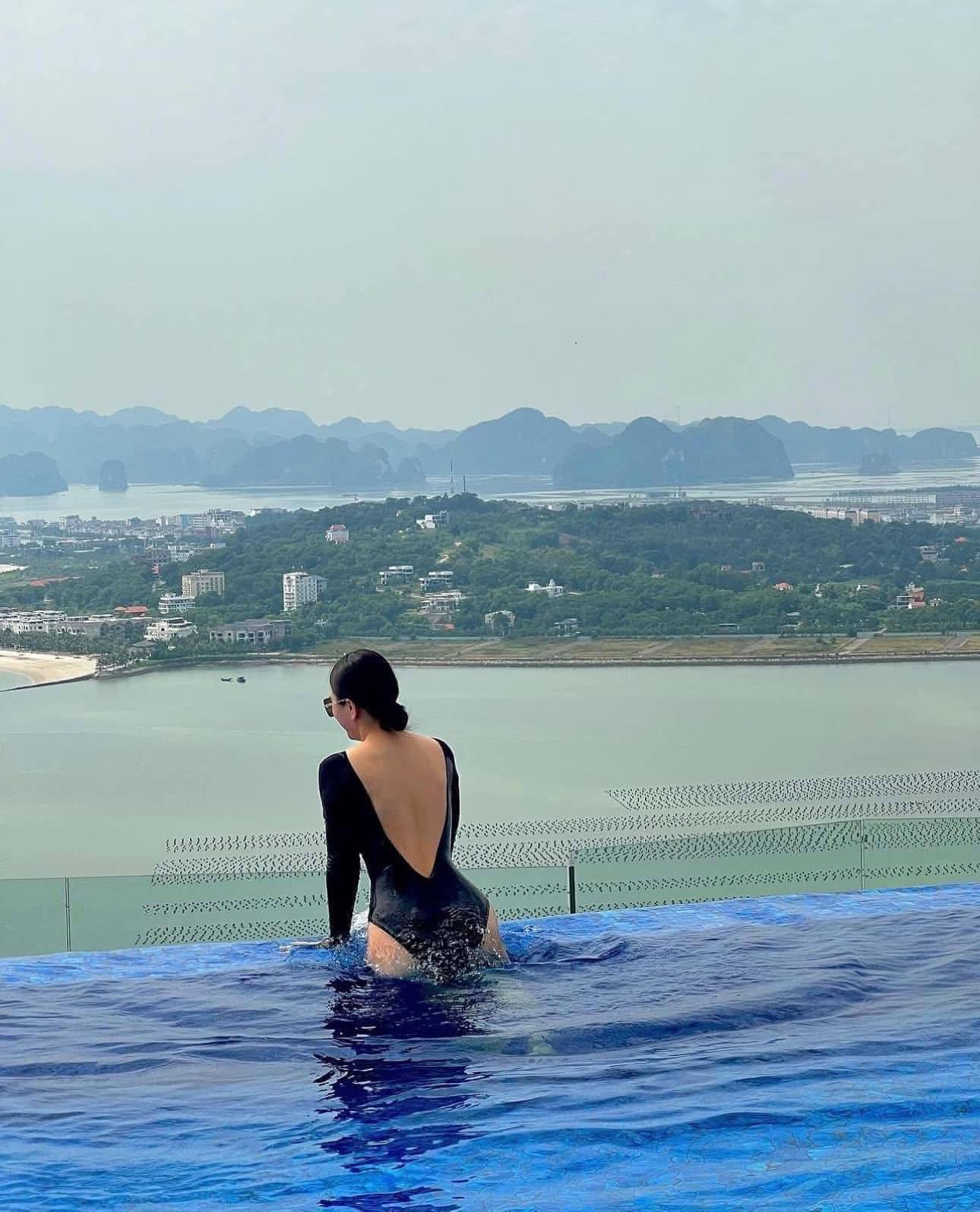 Alacarte Hạ Long Bay Hotel | Khách sạn 5 sao sang trọng view biển Bãi Cháy | Giá phòng, review & combo 2026