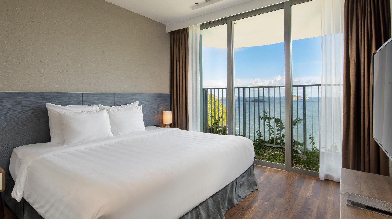 Flamingo Cát Bà Resort | Review, Bảng Giá Phòng & Tour 3 Ngày 2 Đêm Mới Nhất 3 Flamingo Cát Bà Resort | Review, Bảng Giá Phòng & Tour 3 Ngày 2 Đêm Mới Nhất